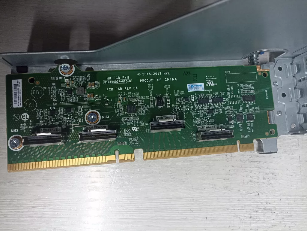 Комплект полка + rizer для дисков NVME U.2 для сервера HP 380 gen 10